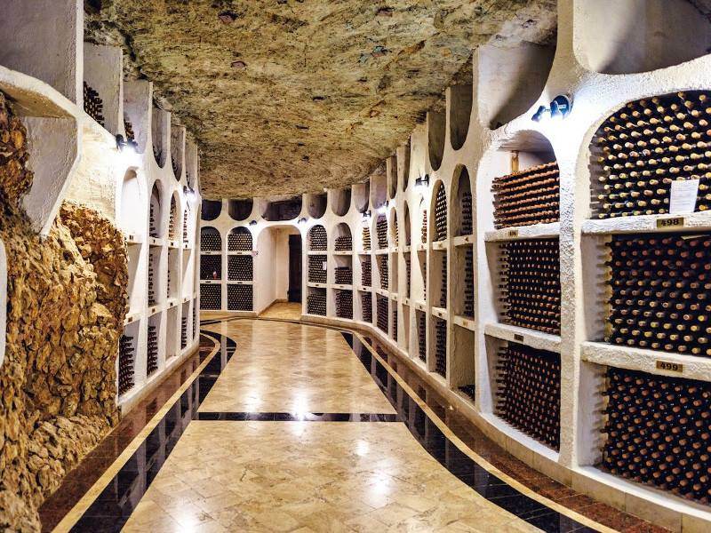 Depozitarea vinului din Cricova